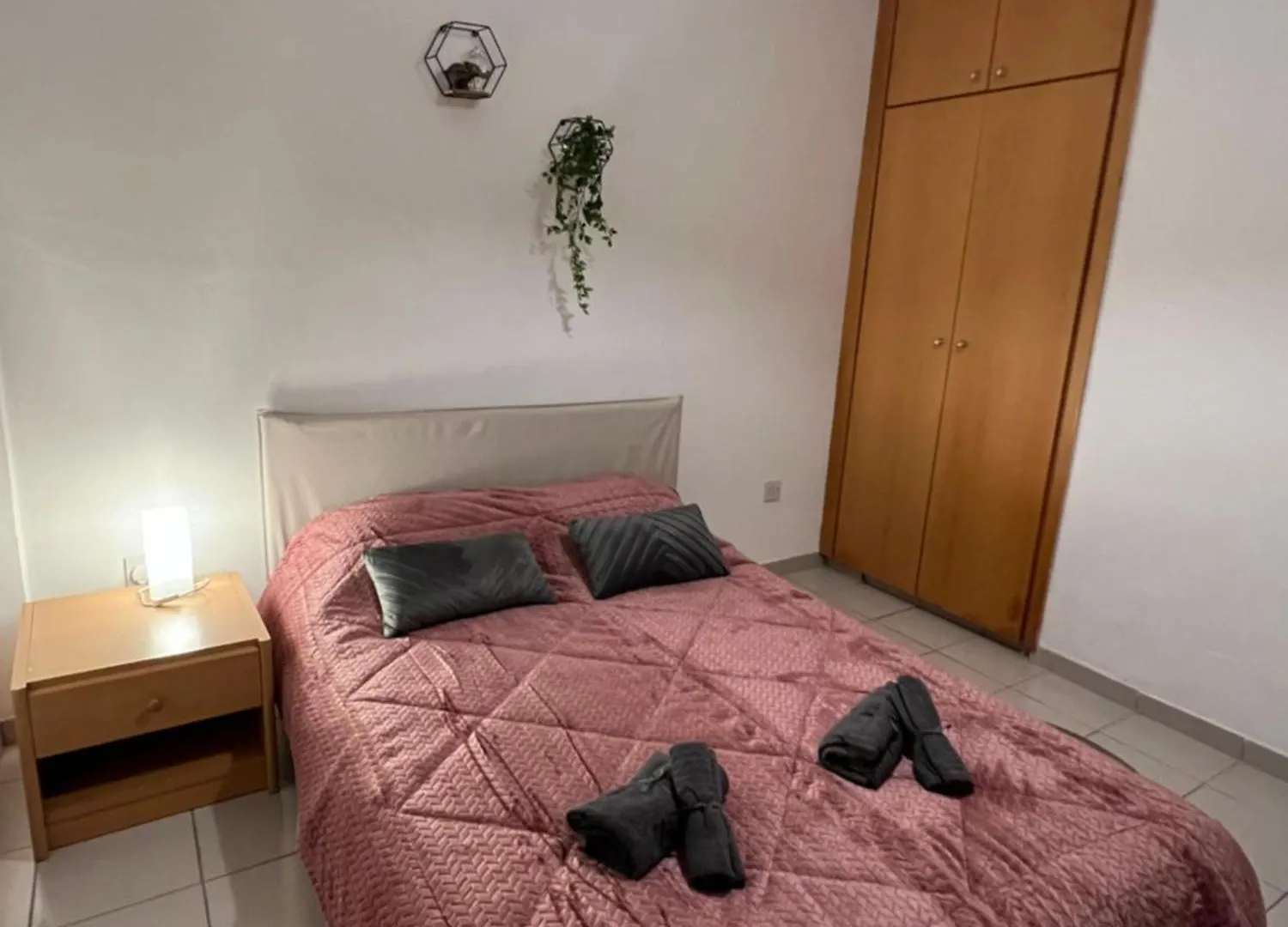 Makenzie 2 Rooms Larnaca Hostel