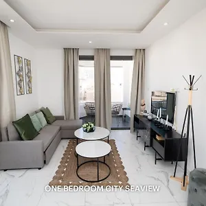 Lazuli & Seaview Apartman